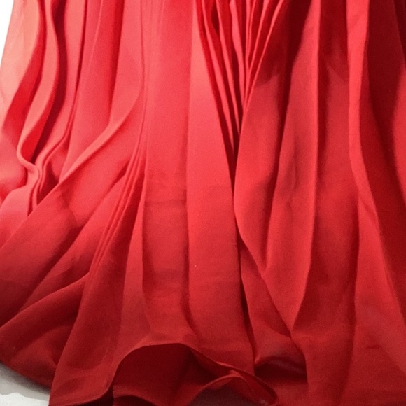 ZAC POSEN
Pleated Chiffon Cape Dress - Picture 12 of 16